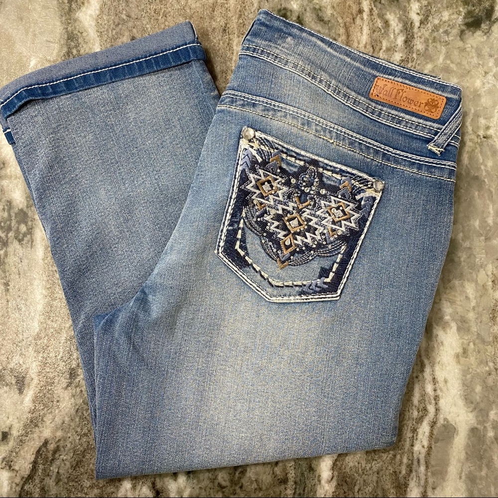 Wallflower Capris Size 13